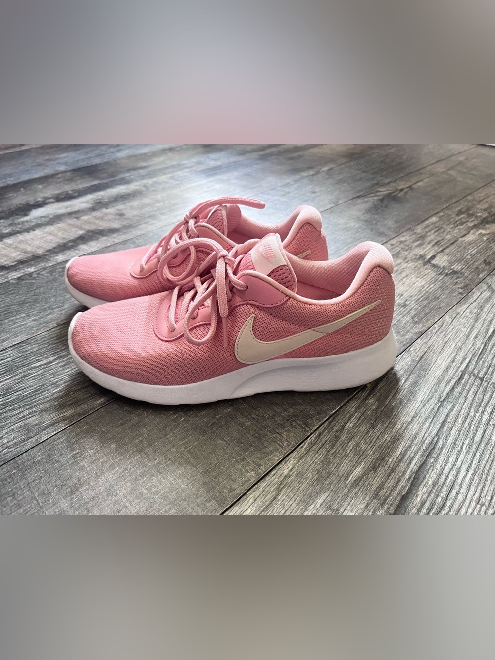 Nike Pink Women's Lightweight Running Shoes US 7.5